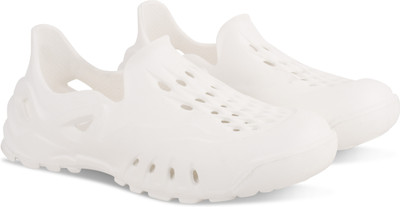 PeniLo Men Clogs(White , 9)