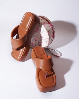 SELFIEE Women Wedges(Brown , 7)