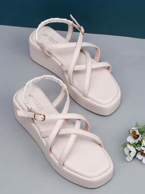 TRASE Women Wedges(Off White , 5)