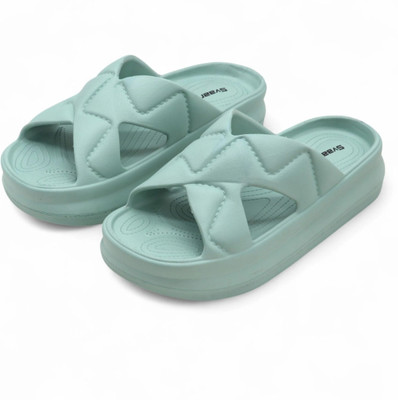 Svaar Women Flats(Green , 5)