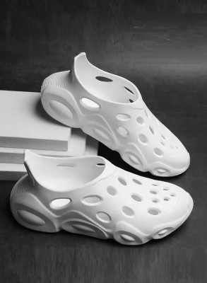 Footsace Men Clogs(White , 7)
