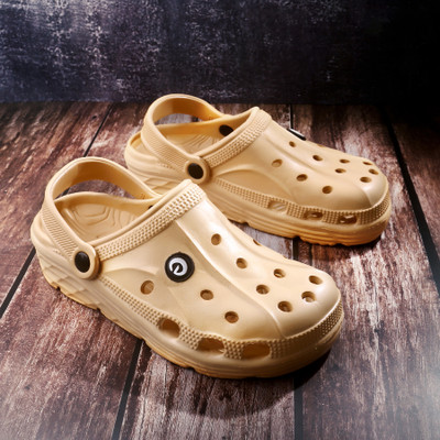 Kraasa Men Clogs(Beige , 7)