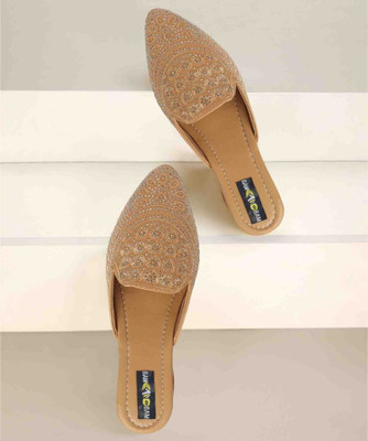 Bambam Women Flats(Beige , 5)