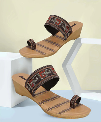 Paragon Paragon PUK7027L Women Comfortable Slip-on Durable Daily Wear Sandals Slippers Women Wedges(Brown , 4)