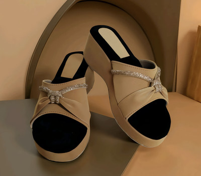 dreamspac Women Wedges(Beige , 4)