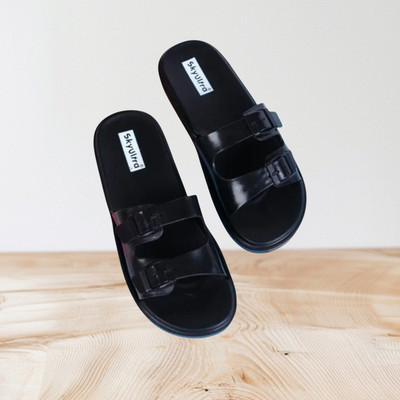 Skyultra Women Flats(Black , 4)