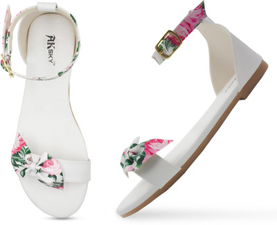 AK SKY Women Flats(White , 4)