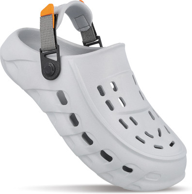 WALKAROO Men Clogs(Grey , 7)
