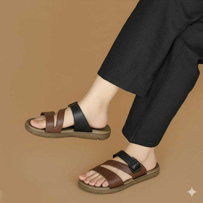 LEEFANT Men Sandals(Black, Brown , 9)