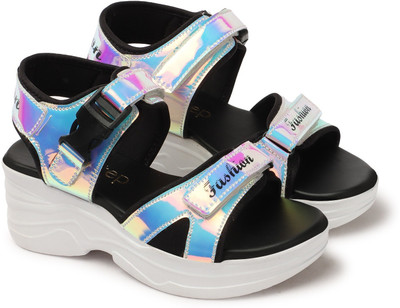 earth Sky Women Sports Sandals(Multicolor , 5)