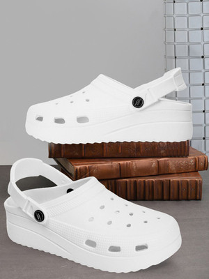Roadster Women Clogs(White , 7)