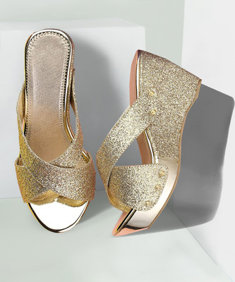 Digni Women Wedges(Gold , 5)