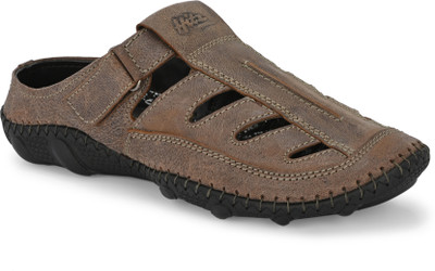 Hitz Men Sandals(Brown , 9)