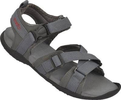 Striker deals sandals flipkart