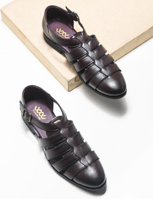 Wave Walker Men Sandals(Brown , 7)