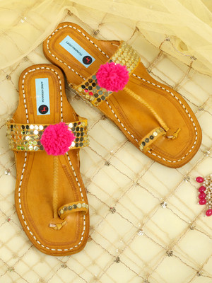 PehnawaCraft Mirror Pink Pompom Original handcrafted Kolhapuri Women Flats(Pink , 4)