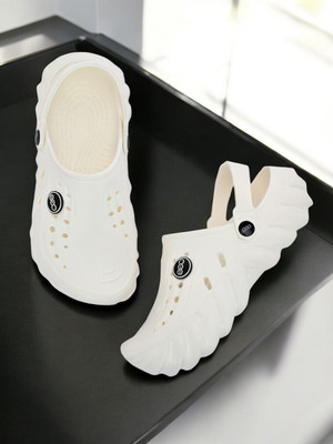 Roadster Men Sandals(White , 7)