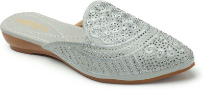 Bambam Women Flats(Grey , 4)