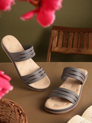 TRASE Women Flats(Grey , 6)