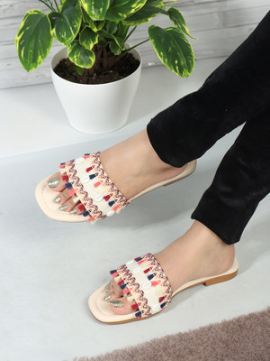 Bambam Women Flats(White , 6)