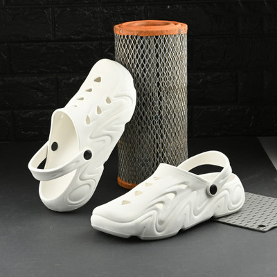 Vellinto Men Clogs(White , 10)
