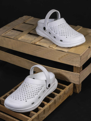 HRX by Hrithik Roshan Men Clogs(White , 9)