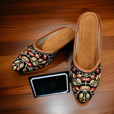 Dualstep COMPUTER JUTIES Ethnic Mule For Women(Tan , 8)