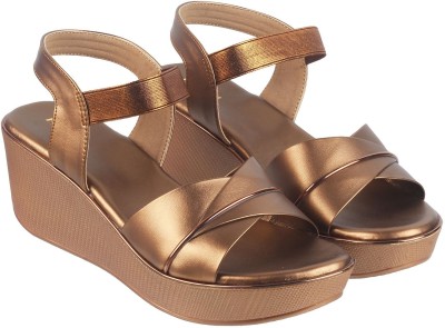 MOCHI Women Wedges(Gold , 8)