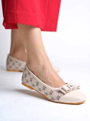 SHOETOPIA Women Bellies(Beige , 5)