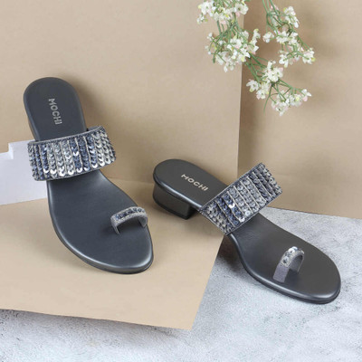 MOCHI Women Wedges(Grey , 3)
