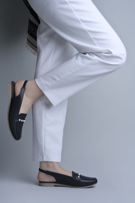 Froh Feet Women Flats(Black , 4)