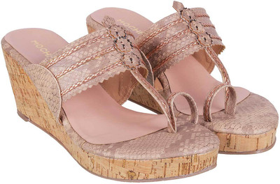 MOCHI Women Wedges(Beige , 7)
