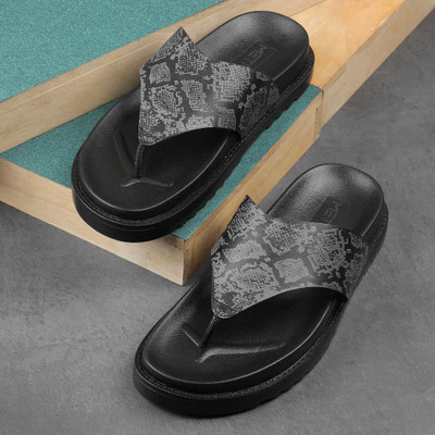 METRO Men Sandals(Black , 6)