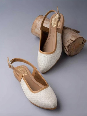 SHOETOPIA Women Flats(White , 3)
