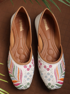 ANOUK Ethnic Embroidred Jutis and Mojaris Bellies For Women(White , 6)