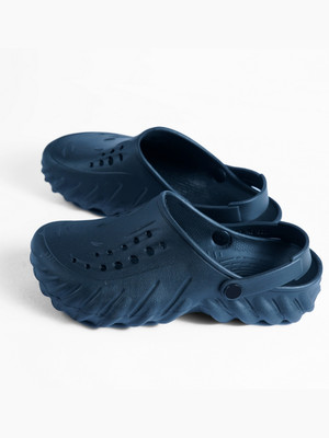 Roadster Men Clogs(Blue , 8)