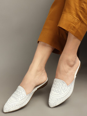 SHOKIYA Women Flats(White , 5)