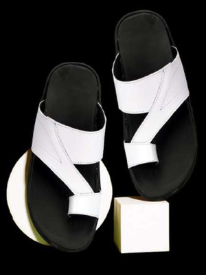 Buxton Men Sandals(Tan , 6)