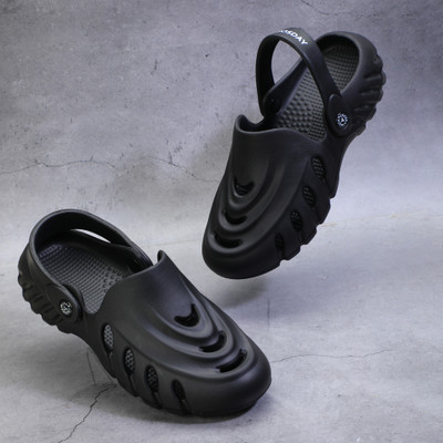 MOOSHIE Men Clogs(Black , 10)
