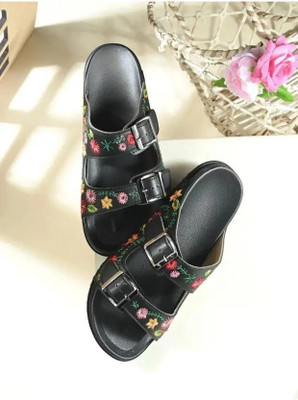 faishstar Women Clogs(Black , 7)