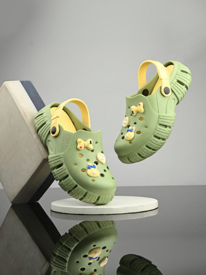 Birde Women Clogs(Green , 5)