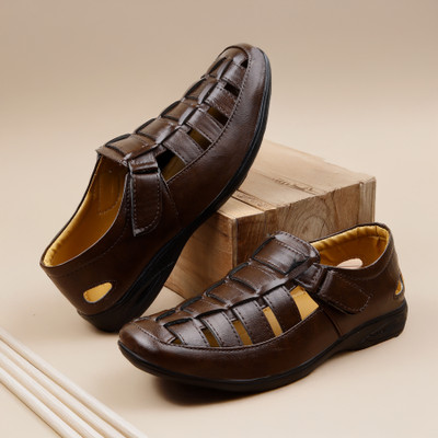 TR Men Sandals(Brown , 6)