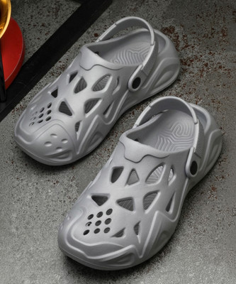 Cogs Men Sandals(Grey , 6)