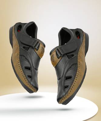 Fashion victim sandals deals