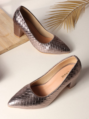 LAVIE Women Bellies(Copper , 8)