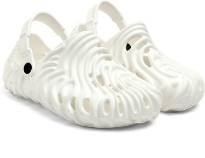 TR Men Clogs(White , 8)