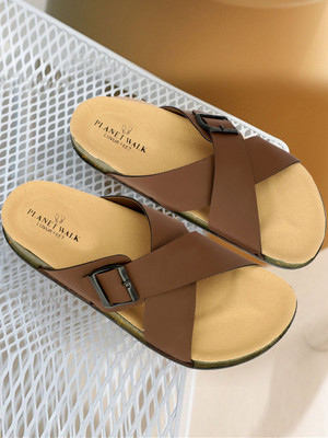 PLANET WALK Lightweight comfort extra-soft with trendy, premium stylish design Men Casual(Brown, Beige , 7)