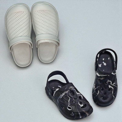 Monrav Men Clogs(Off White, Black , 6)