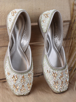 ANOUK Women Flats(Gold , 8)