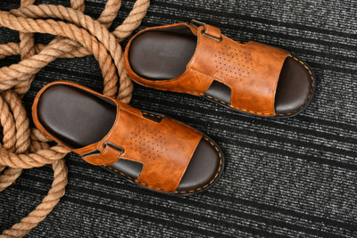 FAV SHOES Men Slippers(Brown , 7)